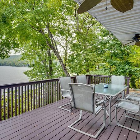 Ideally Located Waterfront Home With Private Dock! Camdenton Exterior photo