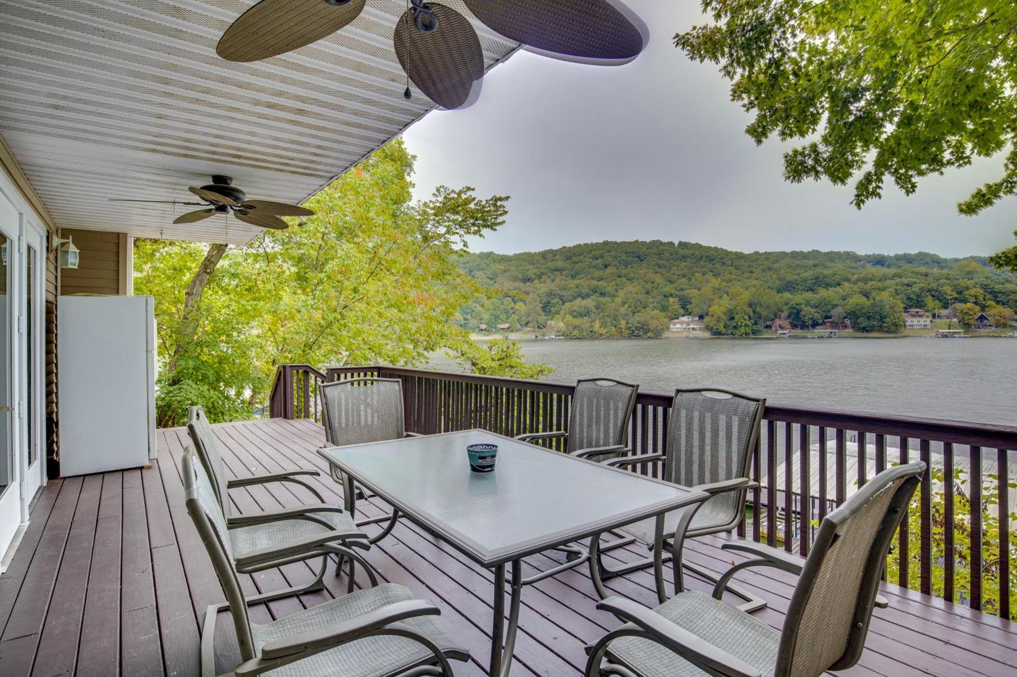 Ideally Located Waterfront Home With Private Dock! Camdenton Exterior photo